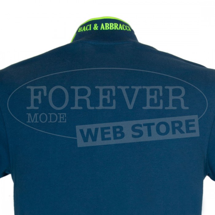 Polo uomo Baci & Abbracci con logo ricamato e stampato sul collo fluo