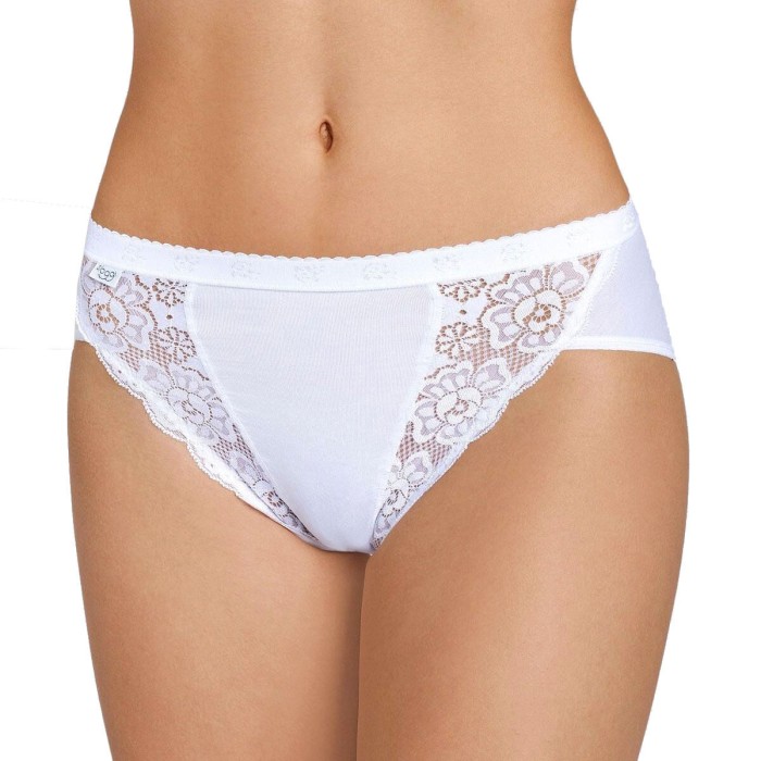 2 Slip da donna Sloggi Chic Tai in leggero cotone elasticizzato e pizzo