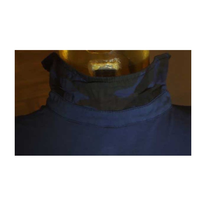 Polo uomo Baci & Abbracci con logo frontale e bordi mimetici