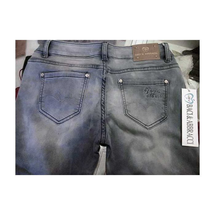 Jeans donna Baci & Abbracci elasticizzato ad effetto invecchiato