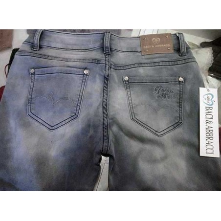 Jeans donna Baci & Abbracci elasticizzato ad effetto invecchiato