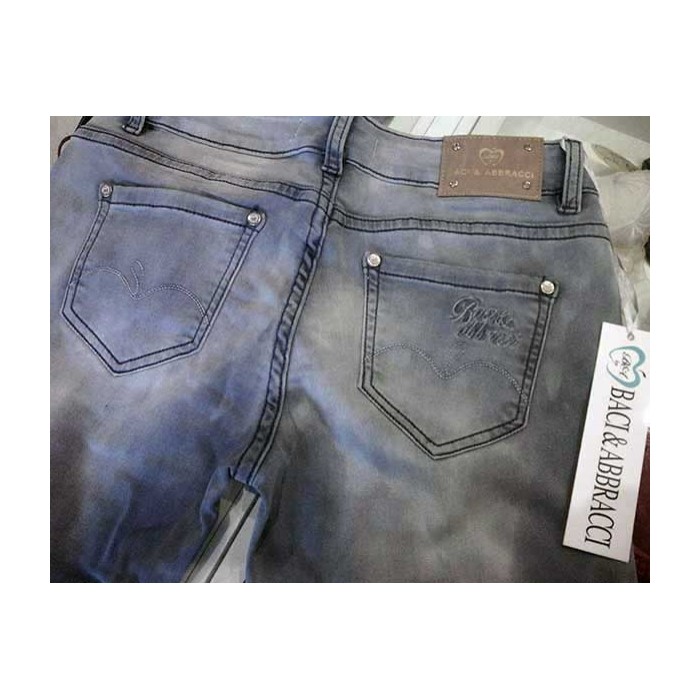 Jeans donna Baci & Abbracci elasticizzato ad effetto invecchiato