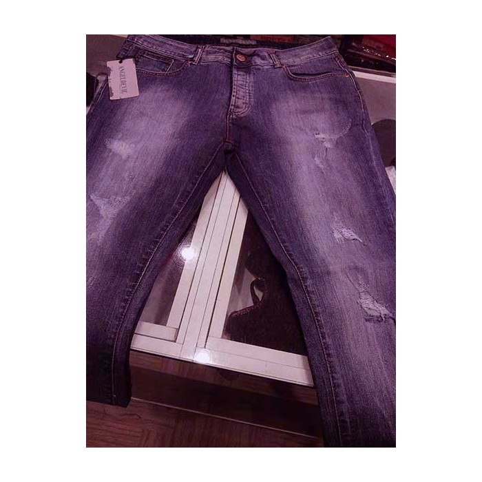 Jeans uomo Angel Devil elasticizzato con rotture frontali