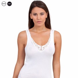 Canottiera donna Egi a spalla larga in filo di scozia con profilo in pizzo macramè